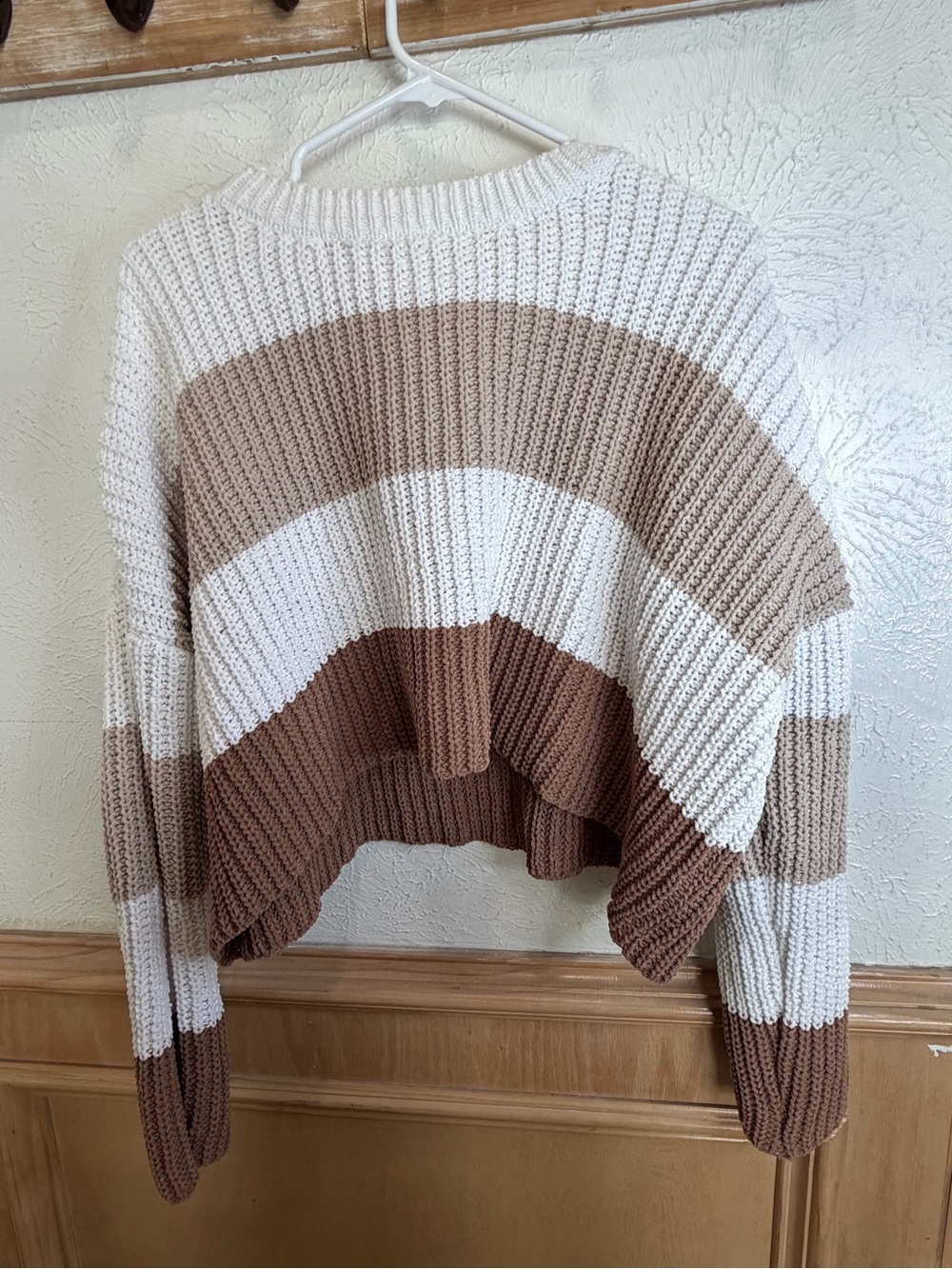Moon & Madison chunky cropped sweater